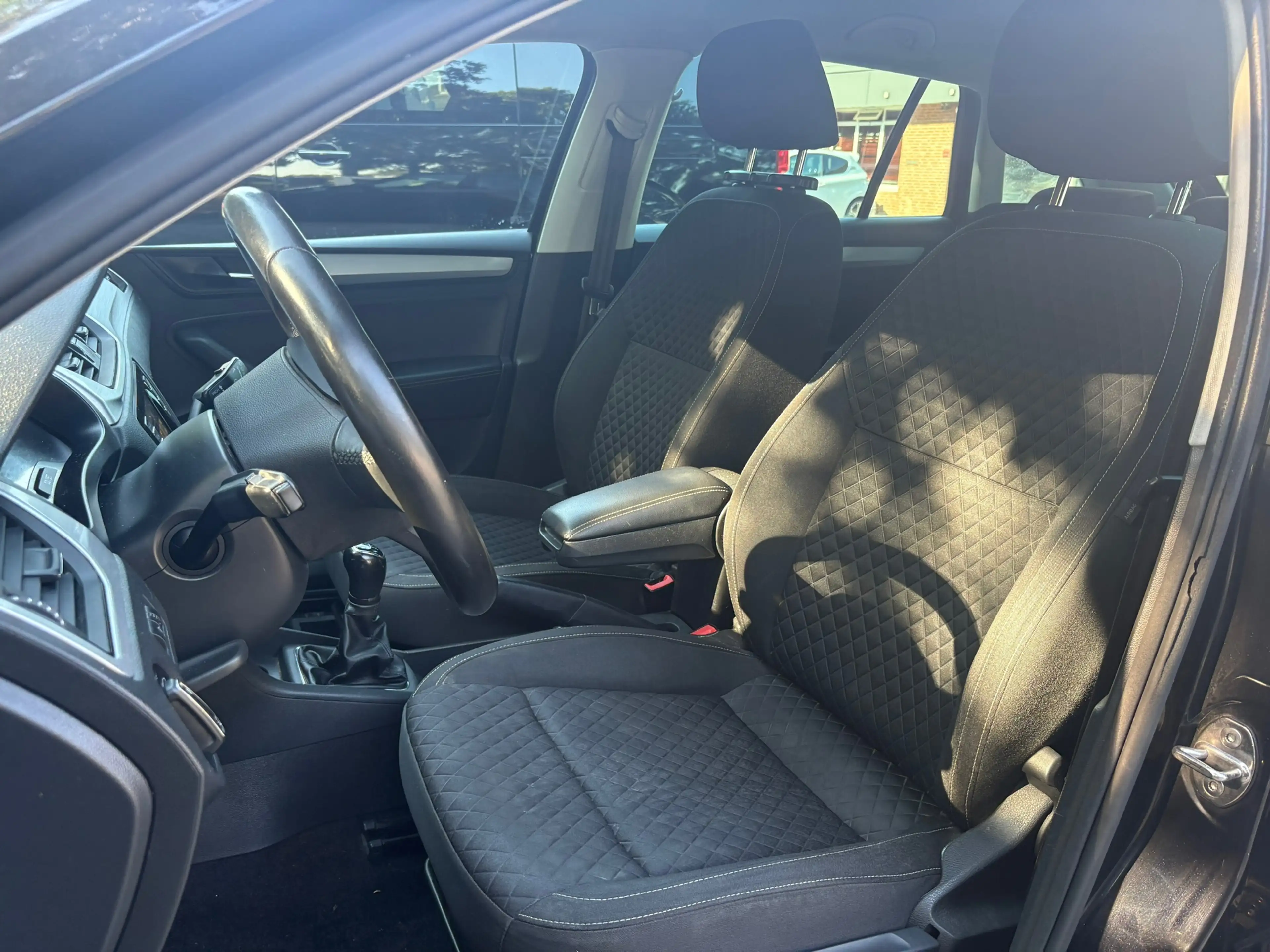 Skoda Rapid/Spaceback 1.0 TSI 95 pk - cruise - navi - airco - APK 06-202 — photo 10