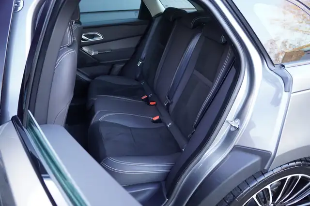 Land Rover Range Rover Velar view 26