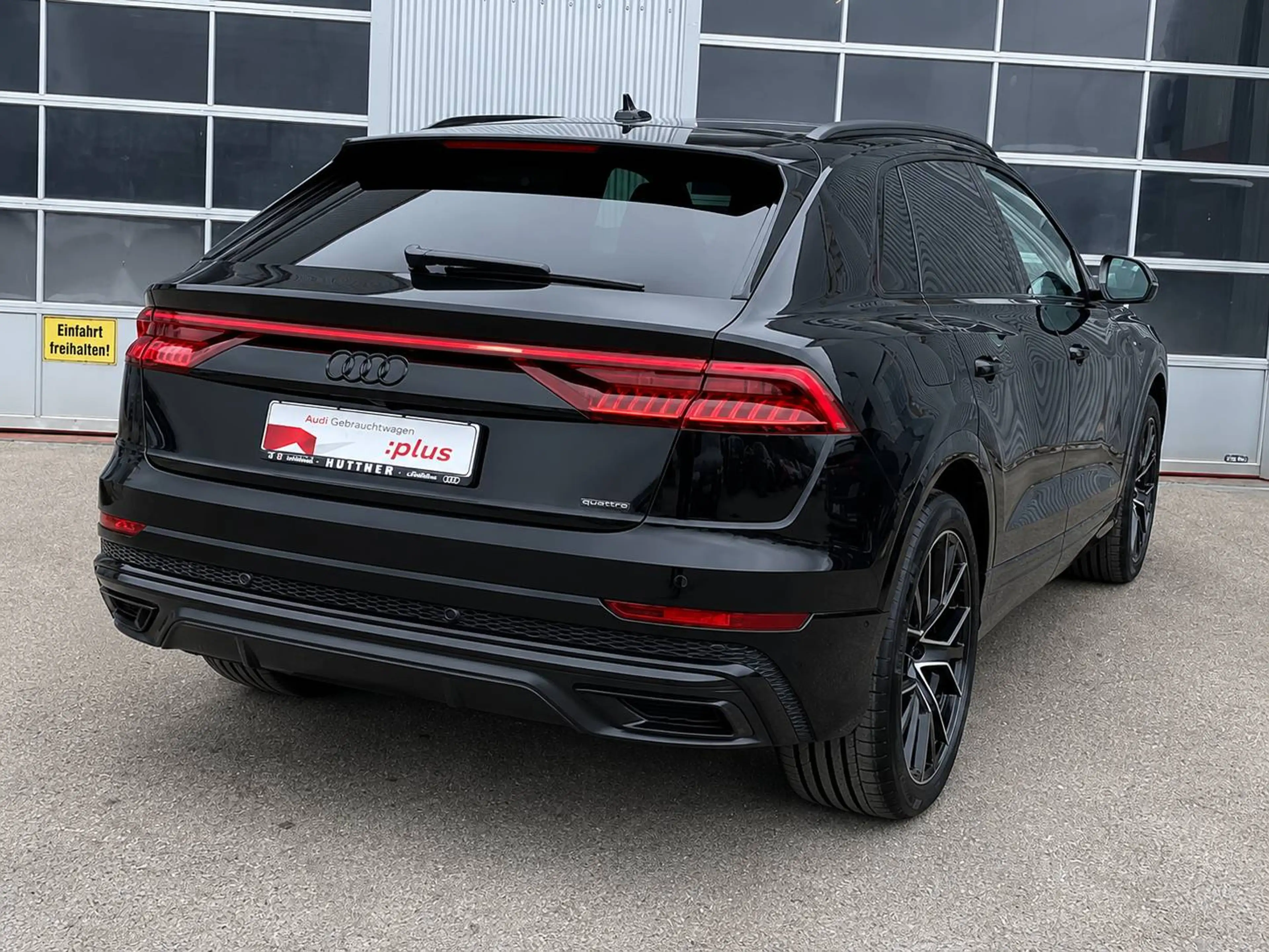 Audi Q8 50 TDI quattro — photo 6