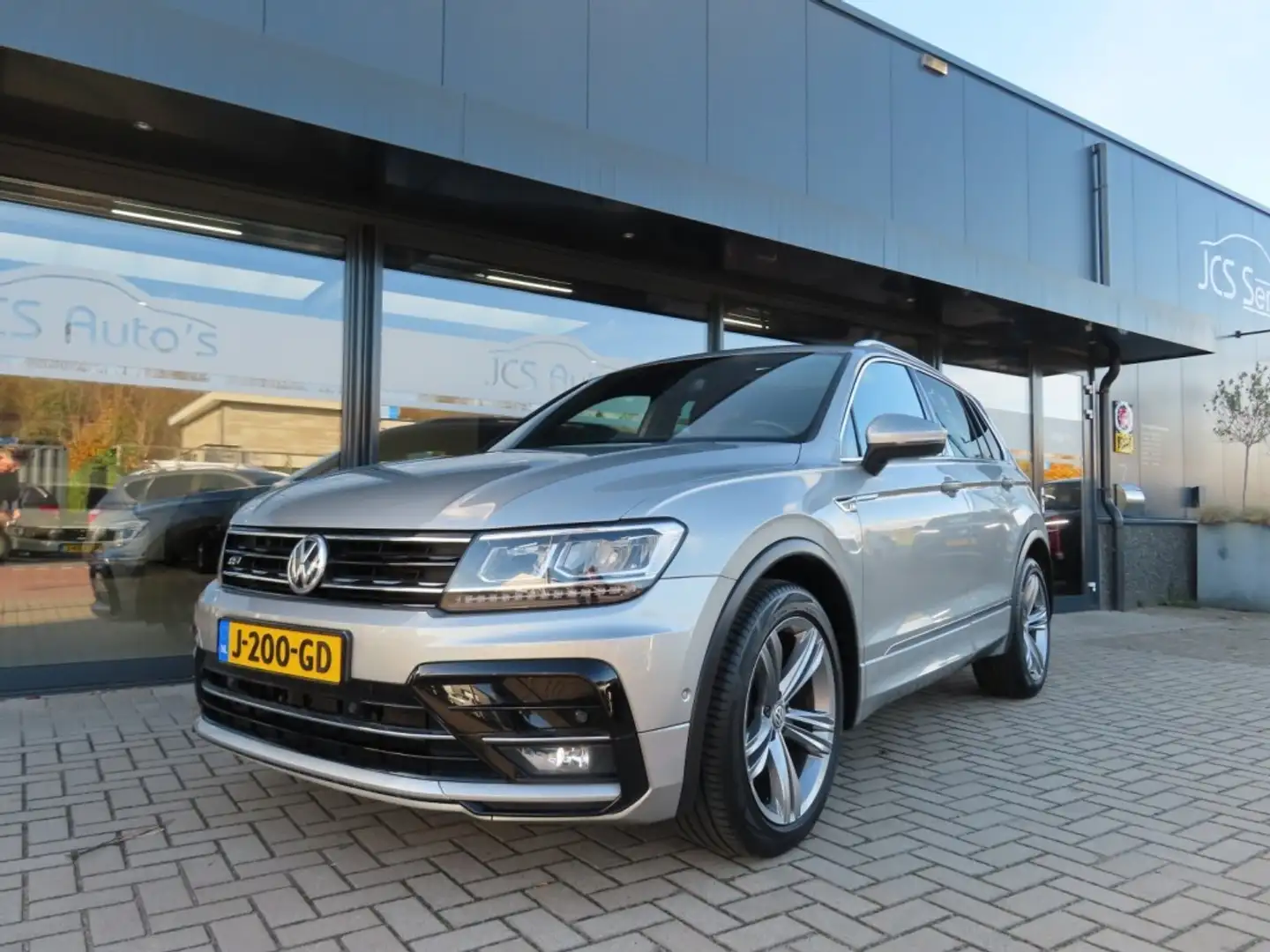 Volkswagen Tiguan 1.5 TSI DSG Highline Business R Pano Ecc Acc 2020 Grau - 1
