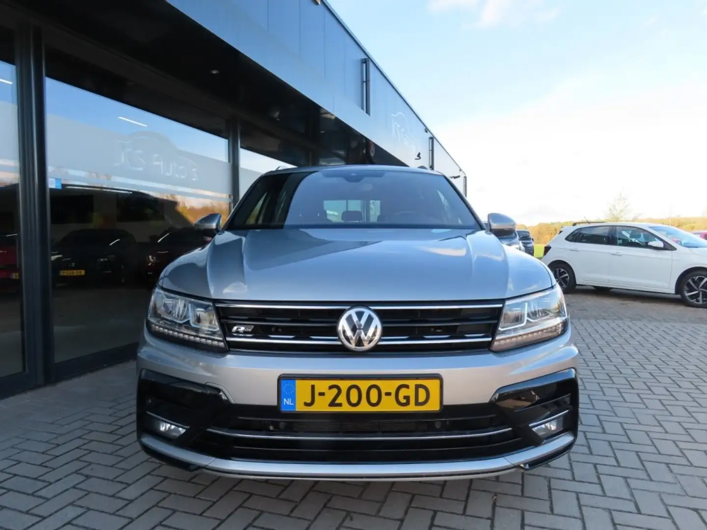 Volkswagen Tiguan 1.5 TSI DSG Highline Business R Pano Ecc Acc 2020 Grau - 2