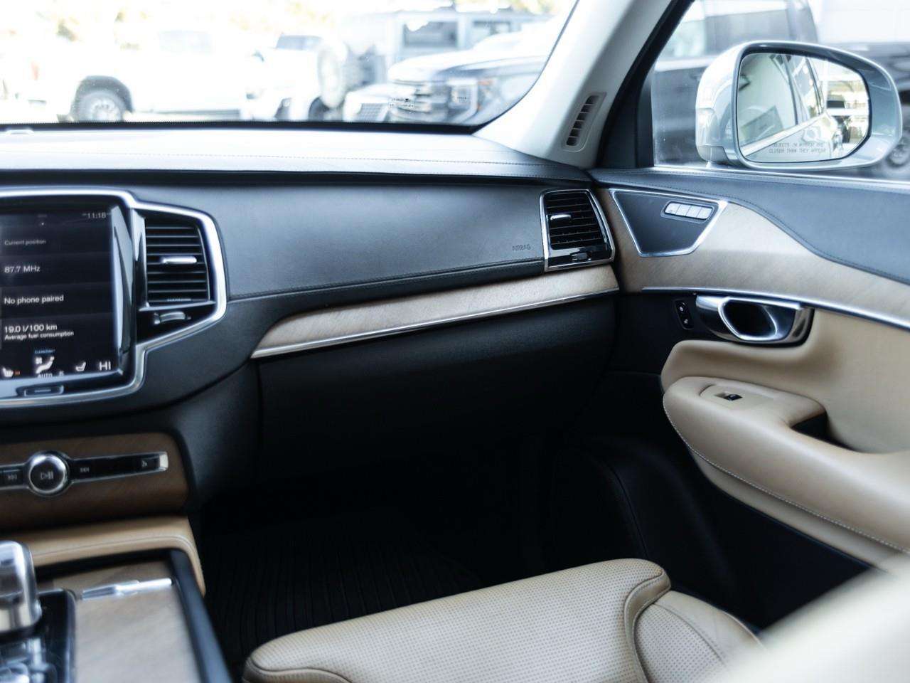 2016 Volvo XC90 T8 PHEV Inscription thumb 34