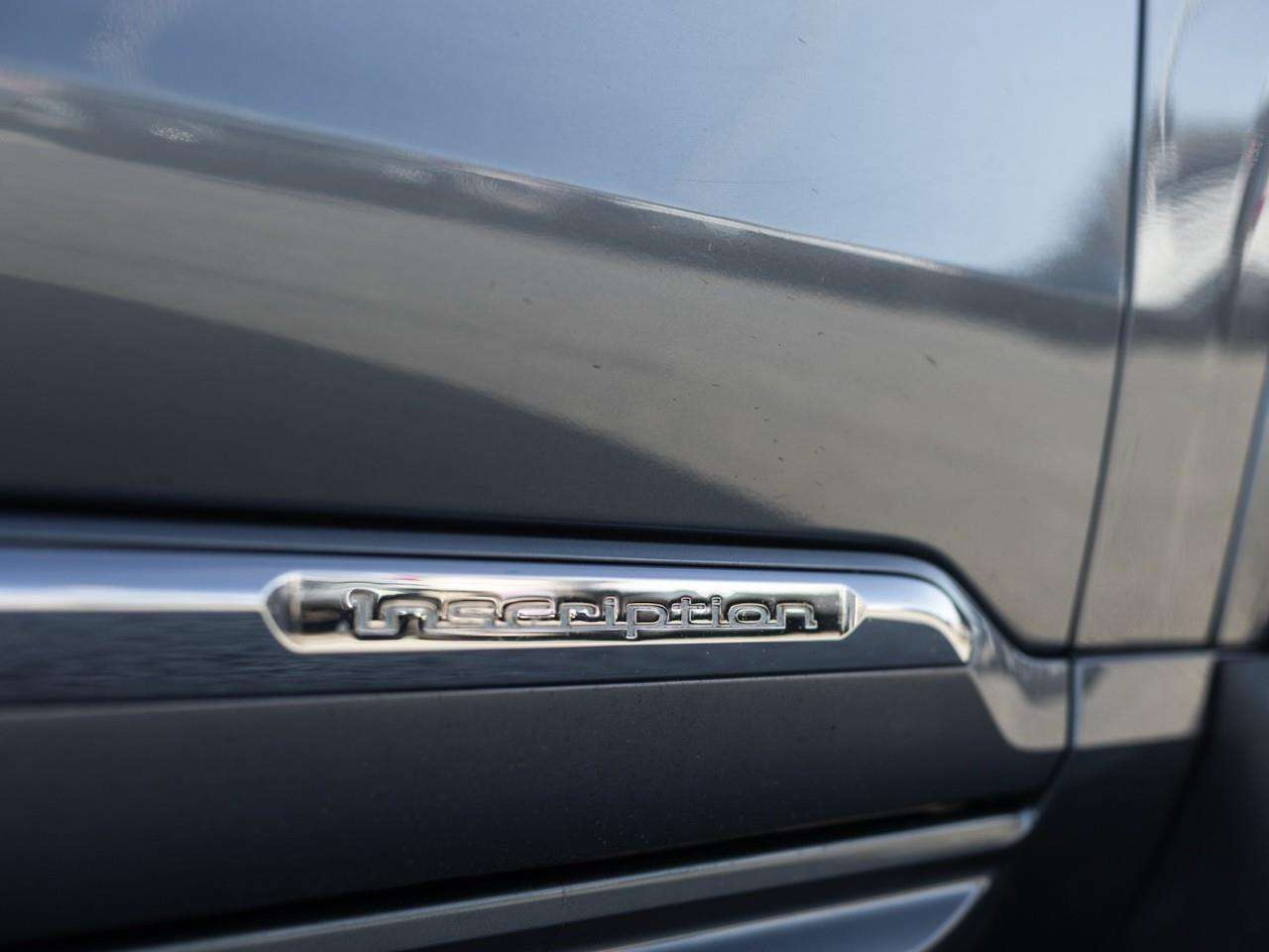 2016 Volvo XC90 T8 PHEV Inscription thumb 12