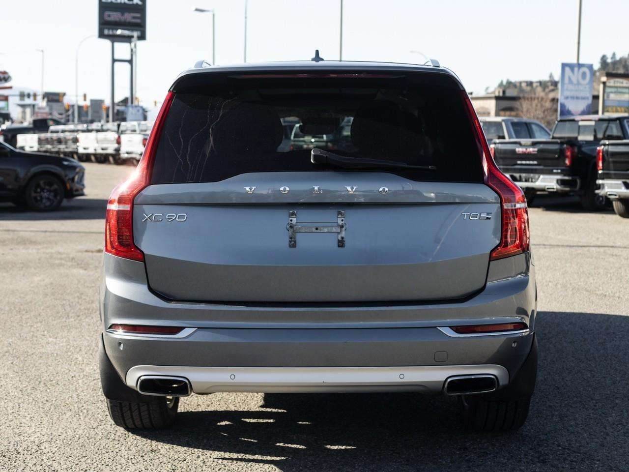 2016 Volvo XC90 T8 PHEV Inscription alt 5