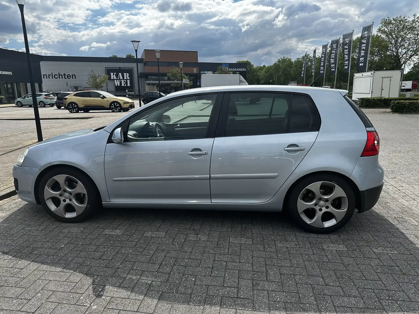 Volkswagen Golf 1.6 GT Sport Blauw - 1