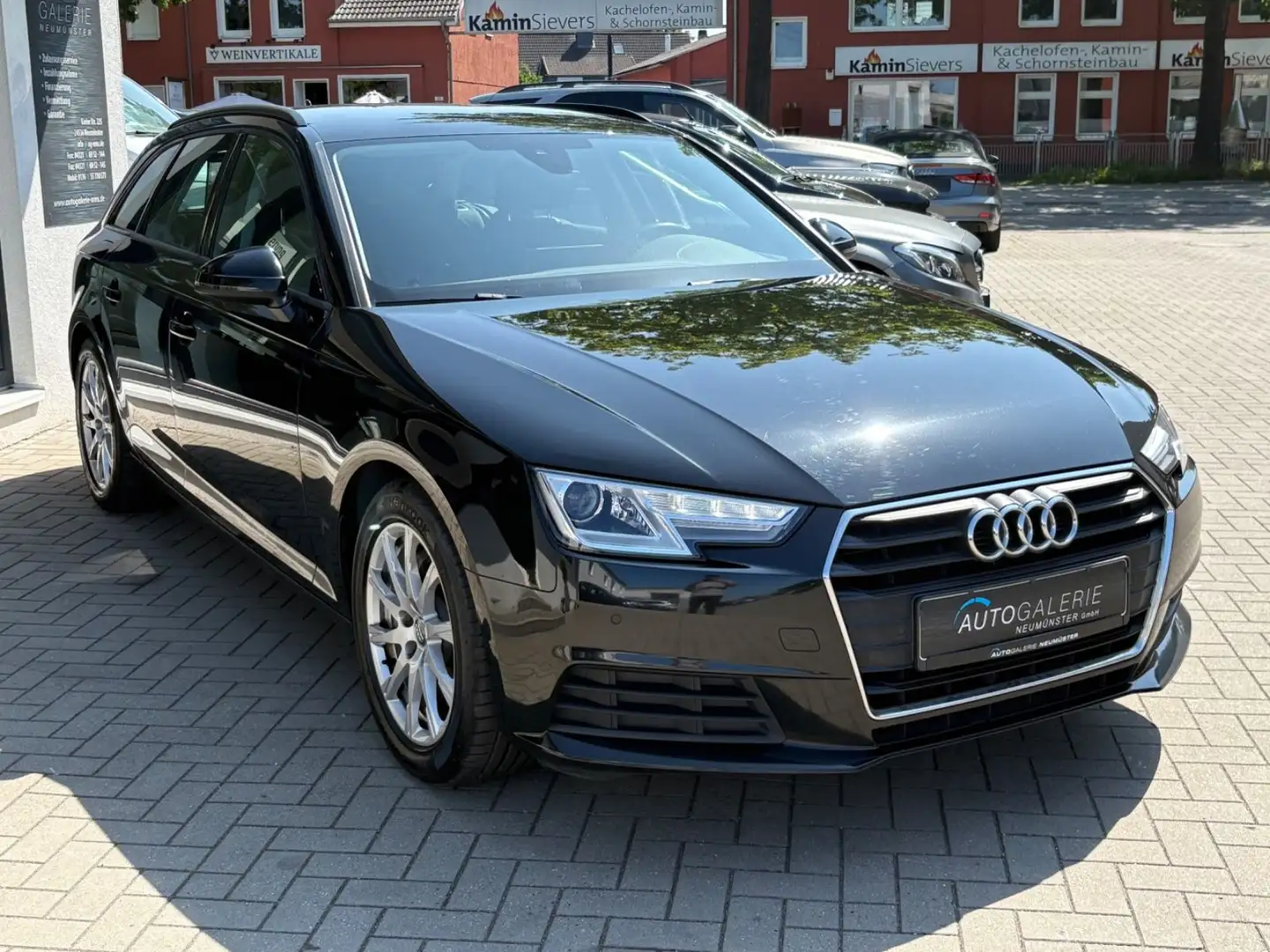 Audi A4 2.0TDI Avant°Tempo°SHZ°Bi-Xenon°AHK°Klima°S-H Schwarz - 2