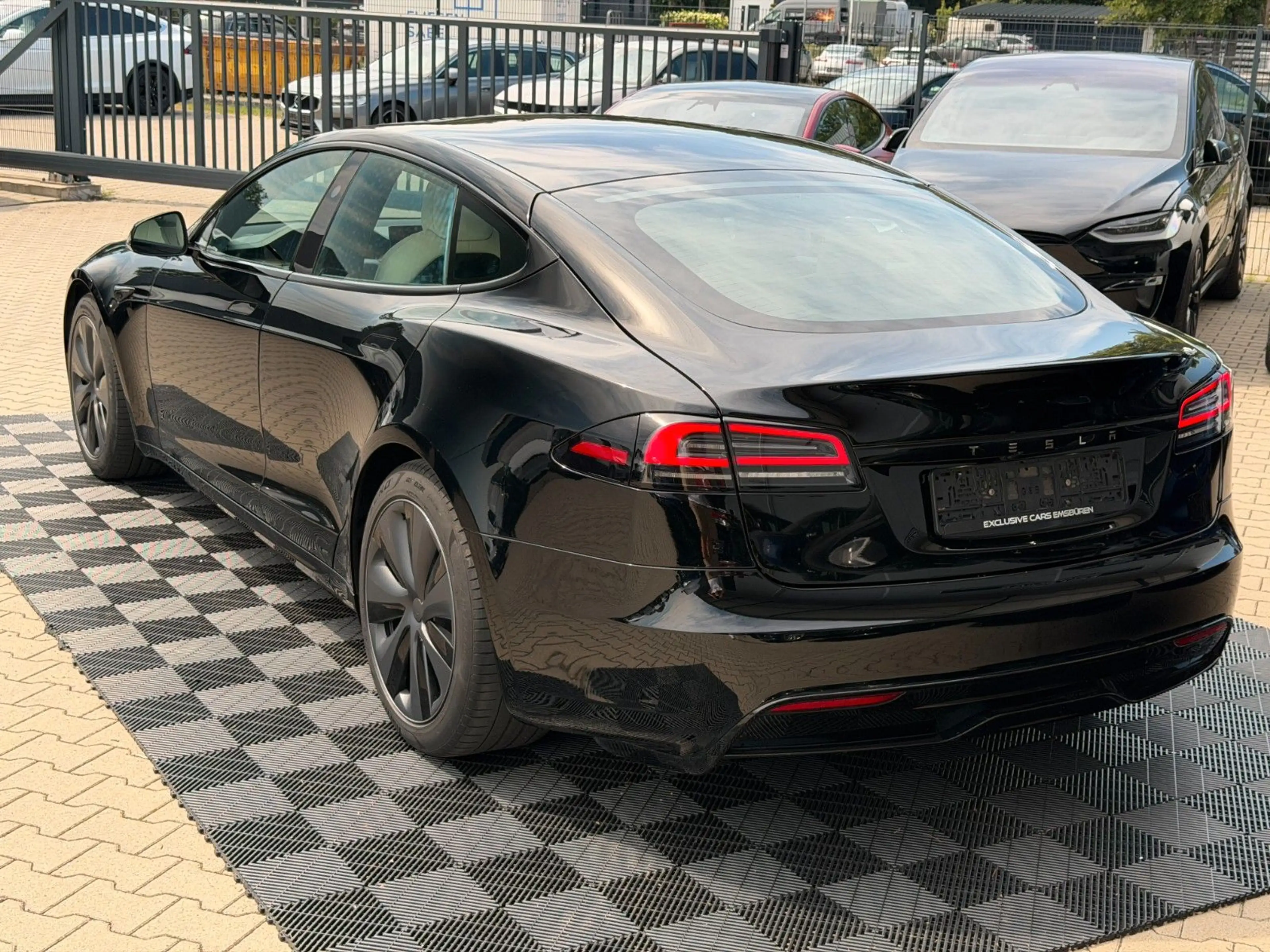 Tesla Model S MODEL S PALLADIUM | MATRIX | KI HARDWARE 4 — photo 8