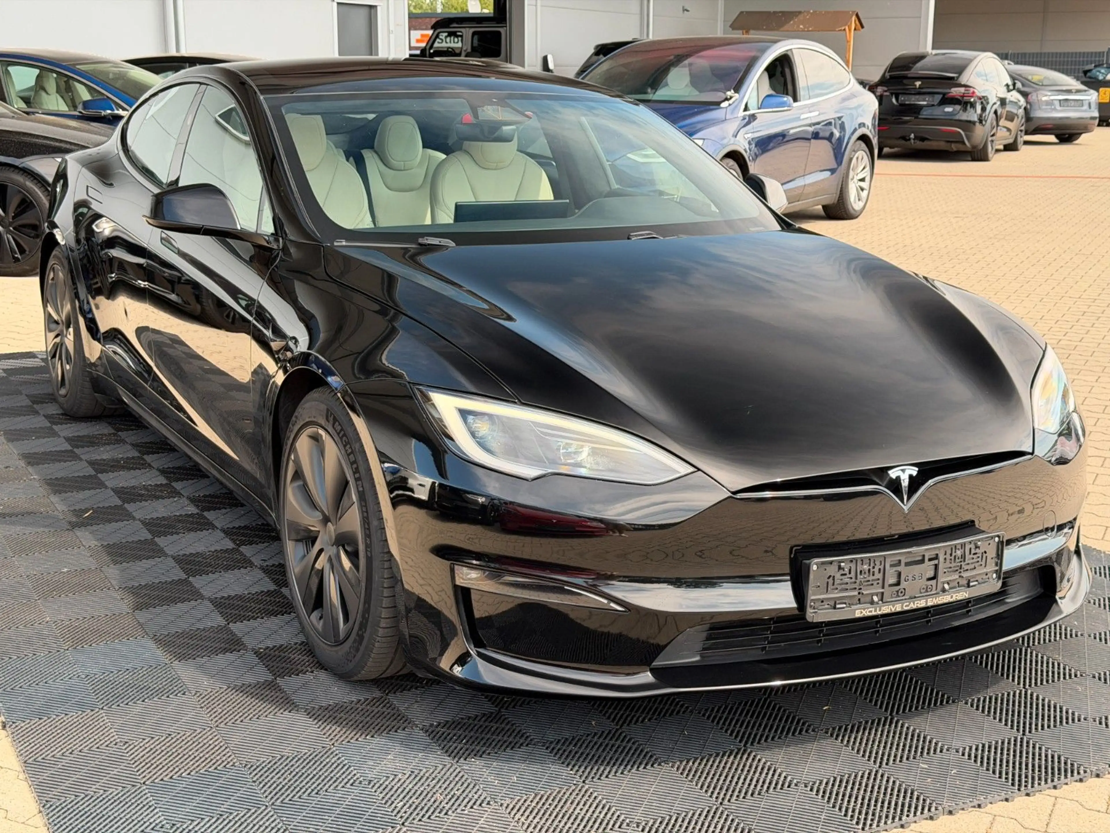 Tesla Model S MODEL S PALLADIUM | MATRIX | KI HARDWARE 4 — photo 5