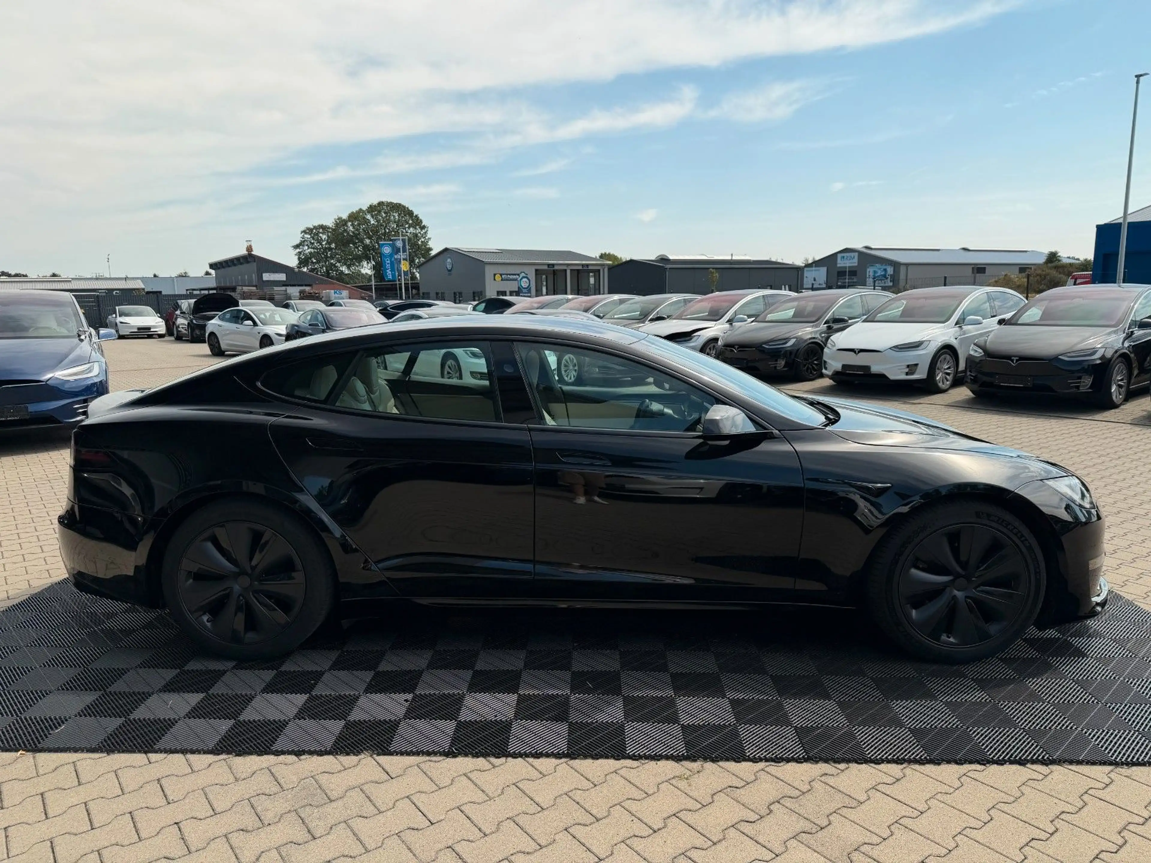 Tesla Model S MODEL S PALLADIUM | MATRIX | KI HARDWARE 4 — photo 12