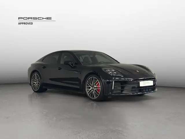 Porsche Panamera view 7