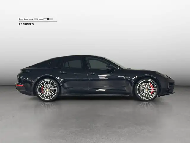 Porsche Panamera view 6