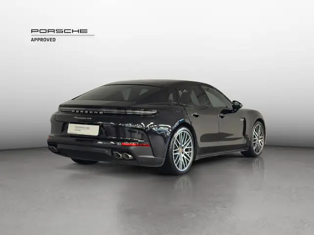 Porsche Panamera view 5
