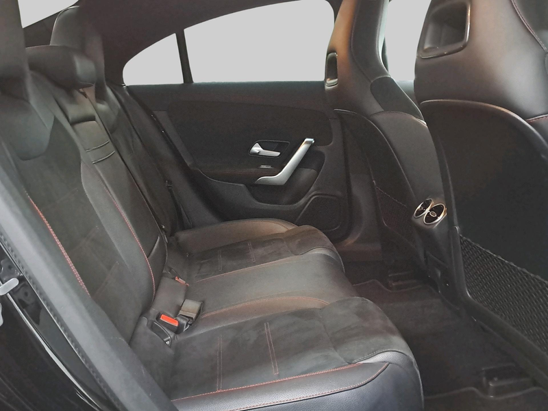 Mercedes-Benz CLA 180 136PK AUTOMAAT BUSINESS SOLUTION AMG LINE NAVI PDC — photo 15