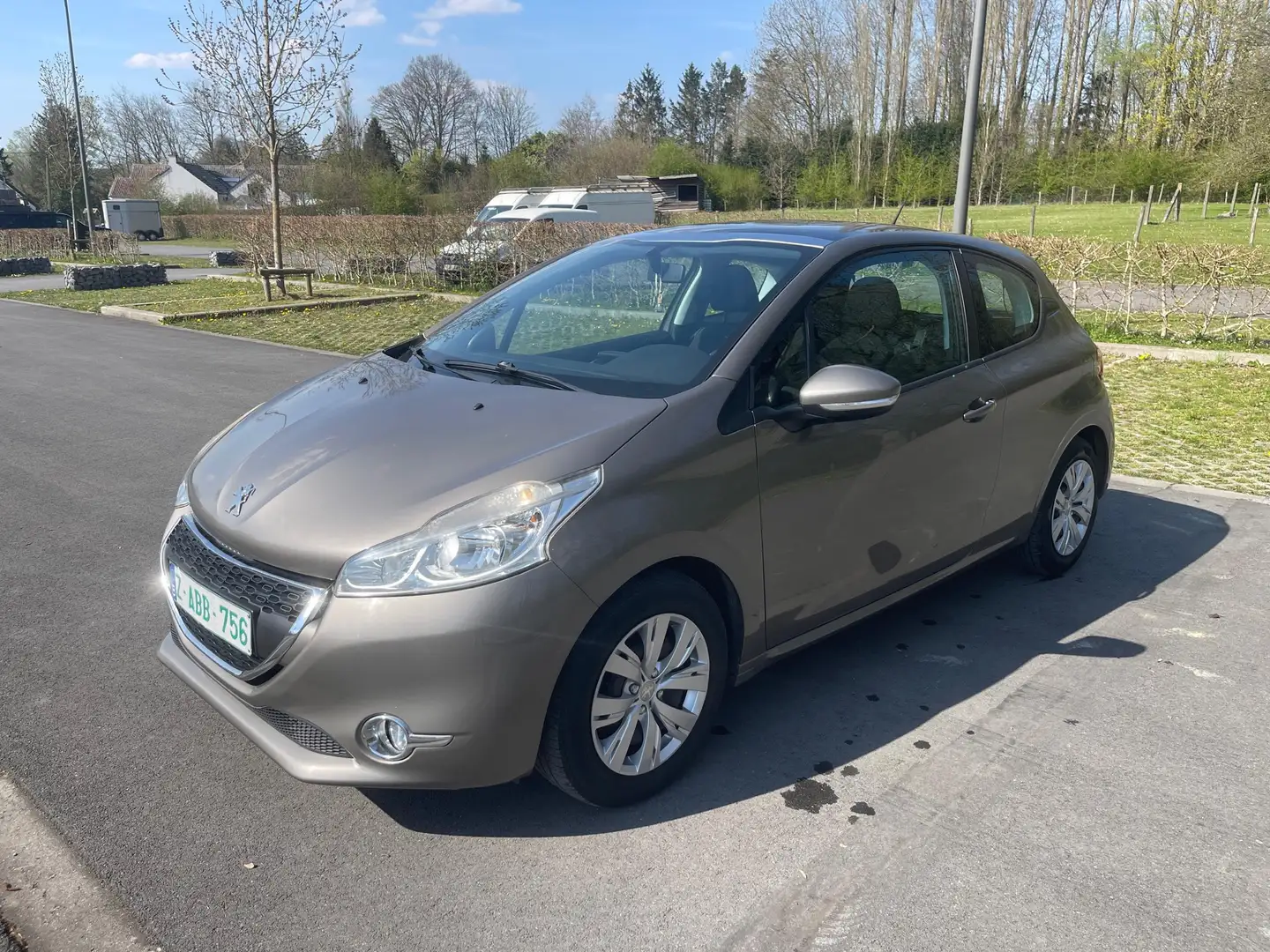 Peugeot 208 1.2 VTi 82ch BVM5 Allure - 1