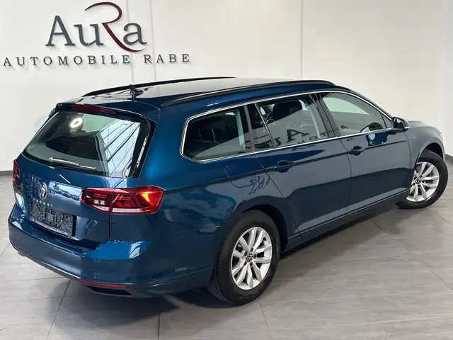 Volkswagen Passat view 5