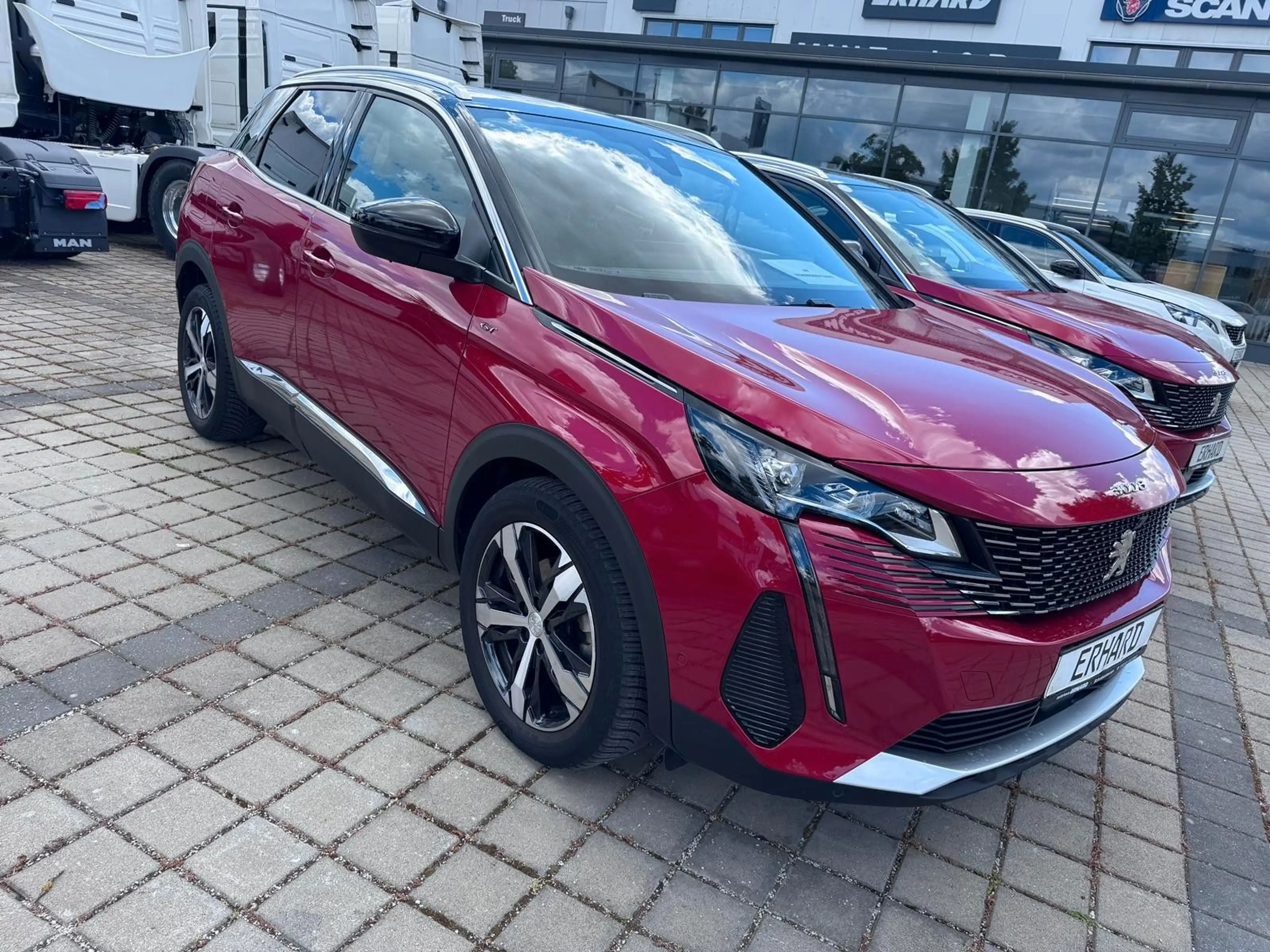 Peugeot 3008 GT 130 EAT8 + Kamera + Navi + SHZ — photo 2