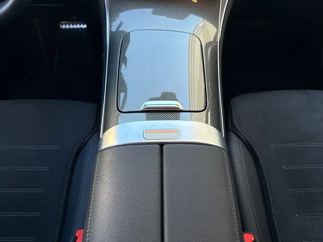 Mercedes-Benz GLC 200 d 4MATIC Österreich-Edition PTS Cam AHK Ansicht 18