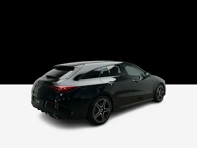 Mercedes-Benz Cla view 3