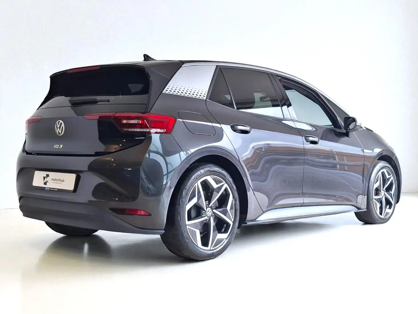 Volkswagen ID.3 58kWh 204pk 1ST Plus IQ LIGHT WINTERPACK CAMERA Grijs - 2