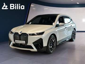 iX xDrive40