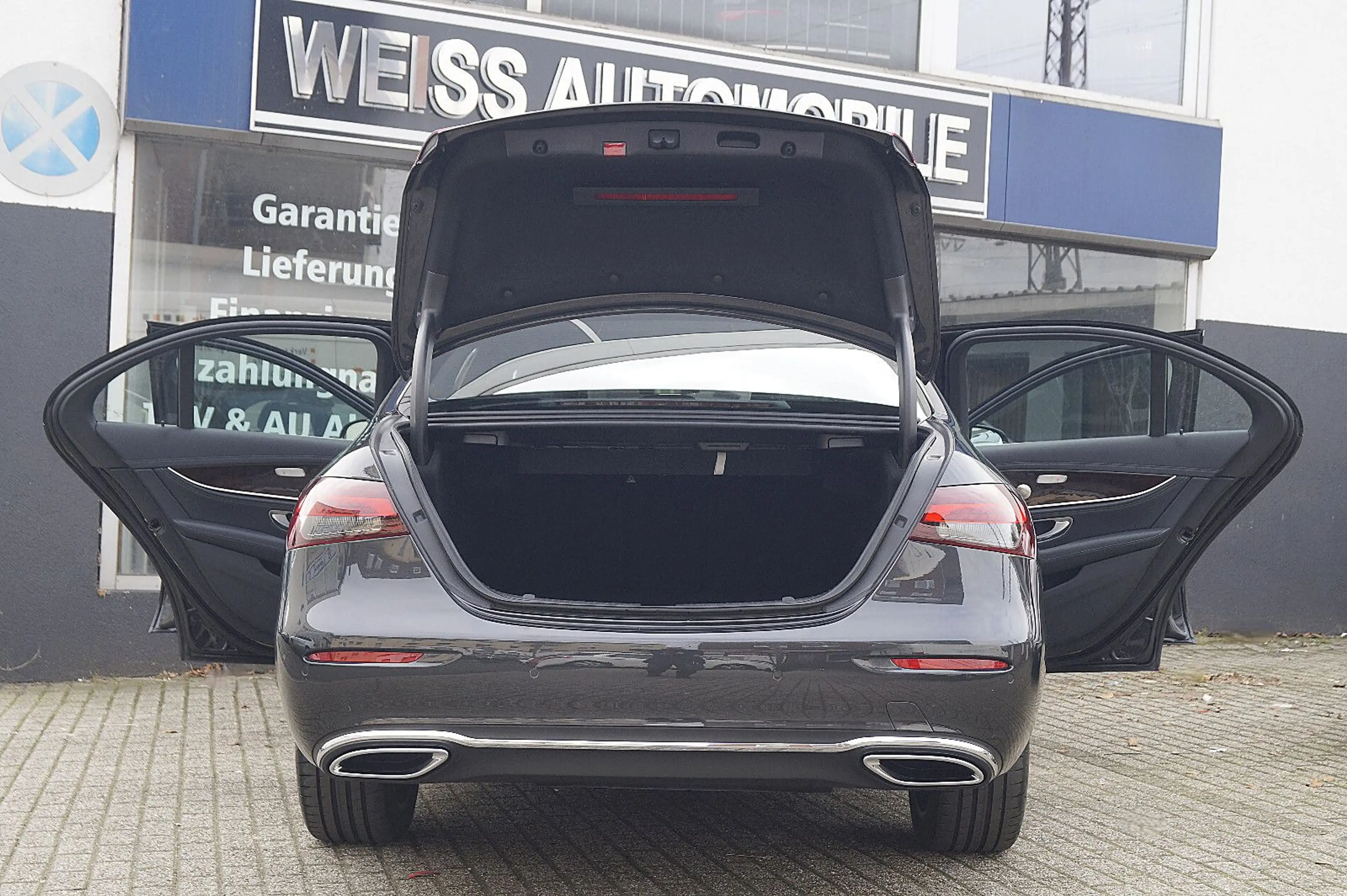 Mercedes-Benz E 450 4M*DISTR*BURMESTER*360°*MEMORY*VOLLLEDER* — photo 8