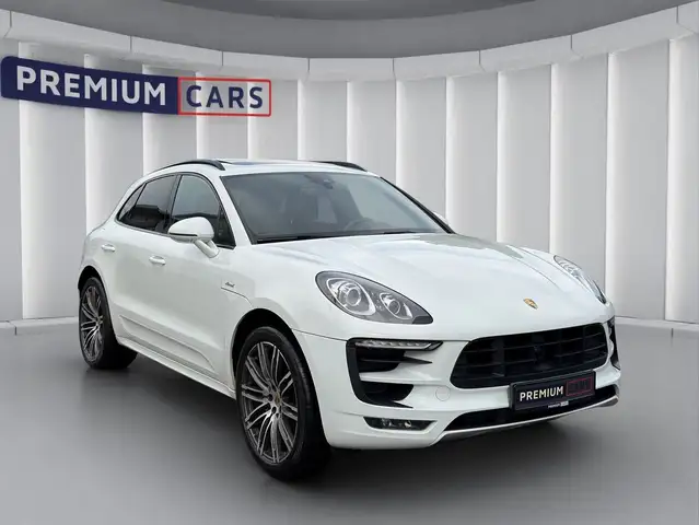 Porsche Macan view 7