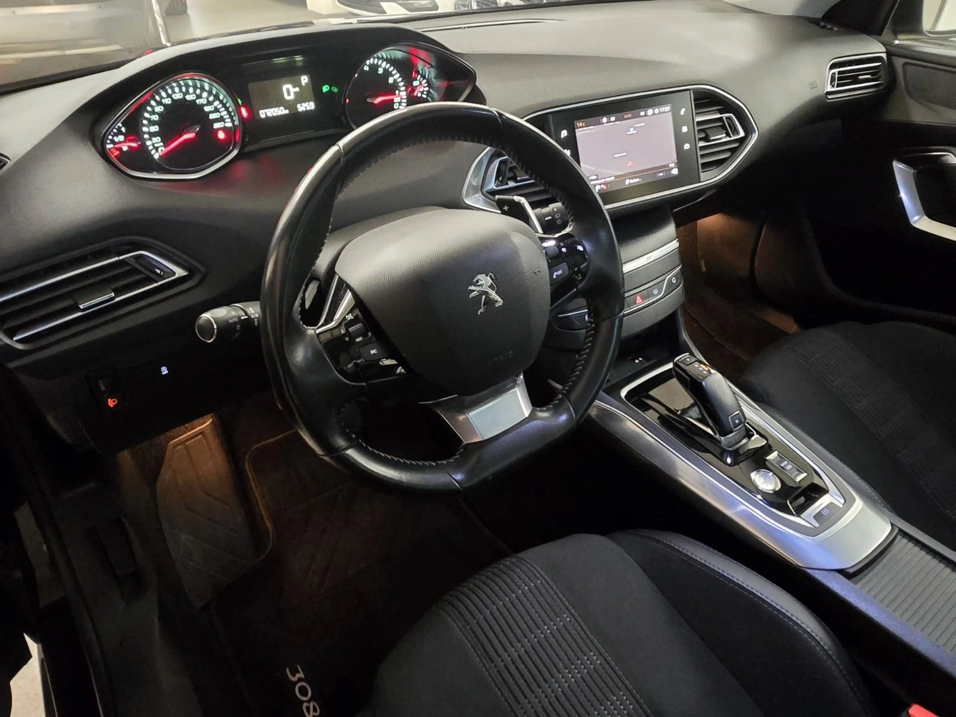 Peugeot 308 Allure*Automatik*PANORAMA*Navi*R.Kamera+PDC — photo 10