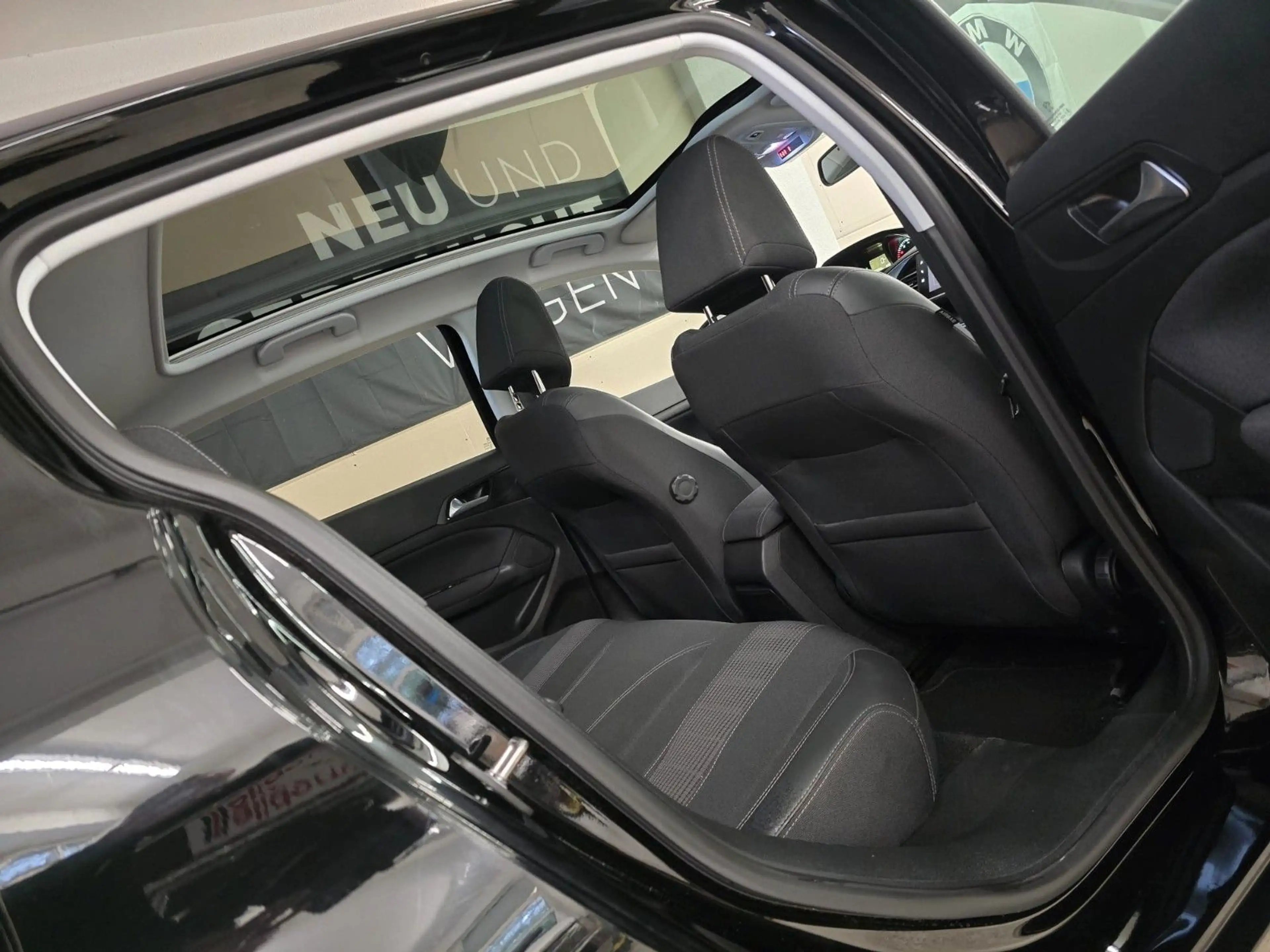 Peugeot 308 Allure*Automatik*PANORAMA*Navi*R.Kamera+PDC — photo 11