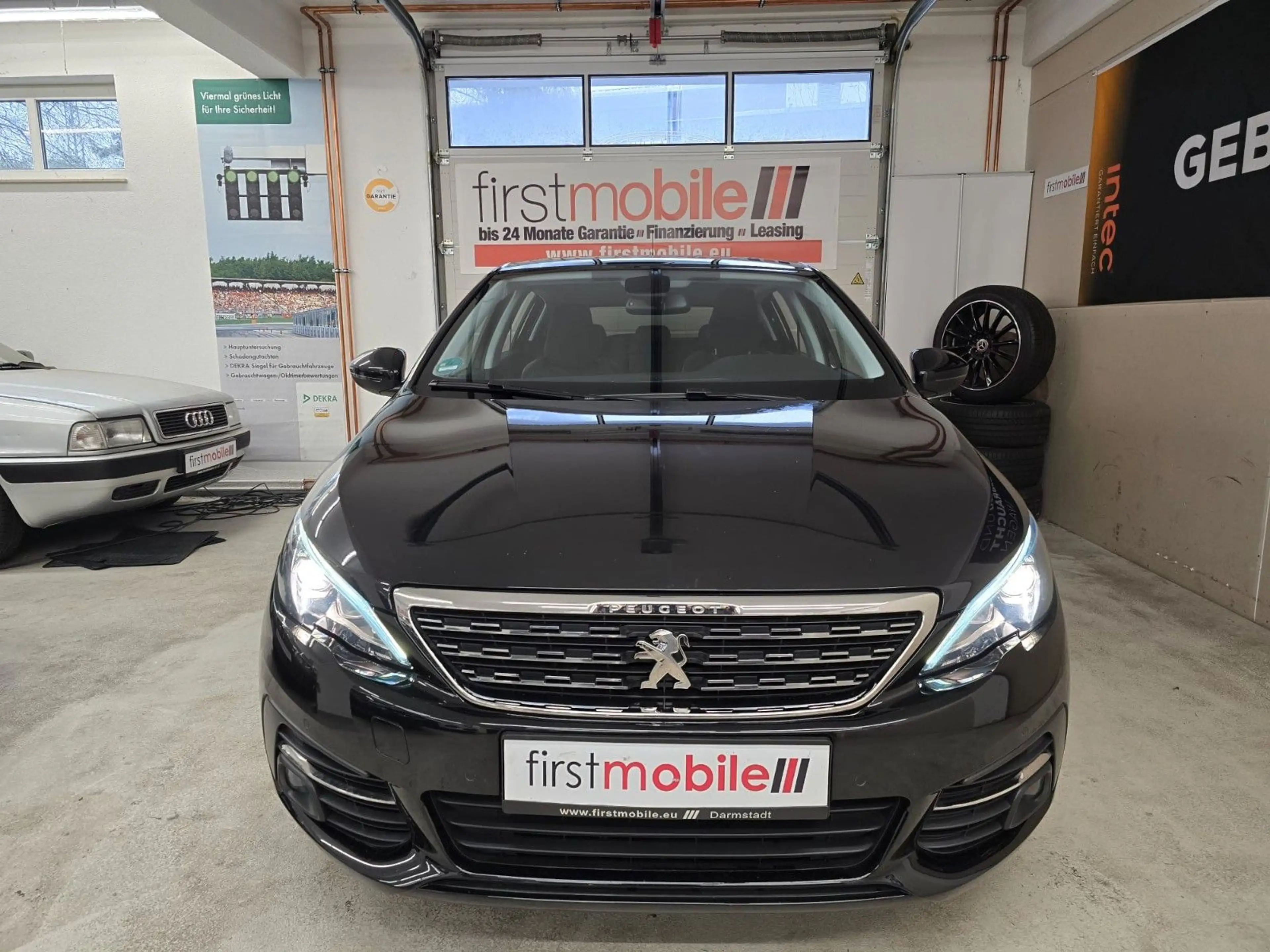 Peugeot 308 Allure*Automatik*PANORAMA*Navi*R.Kamera+PDC — photo 2
