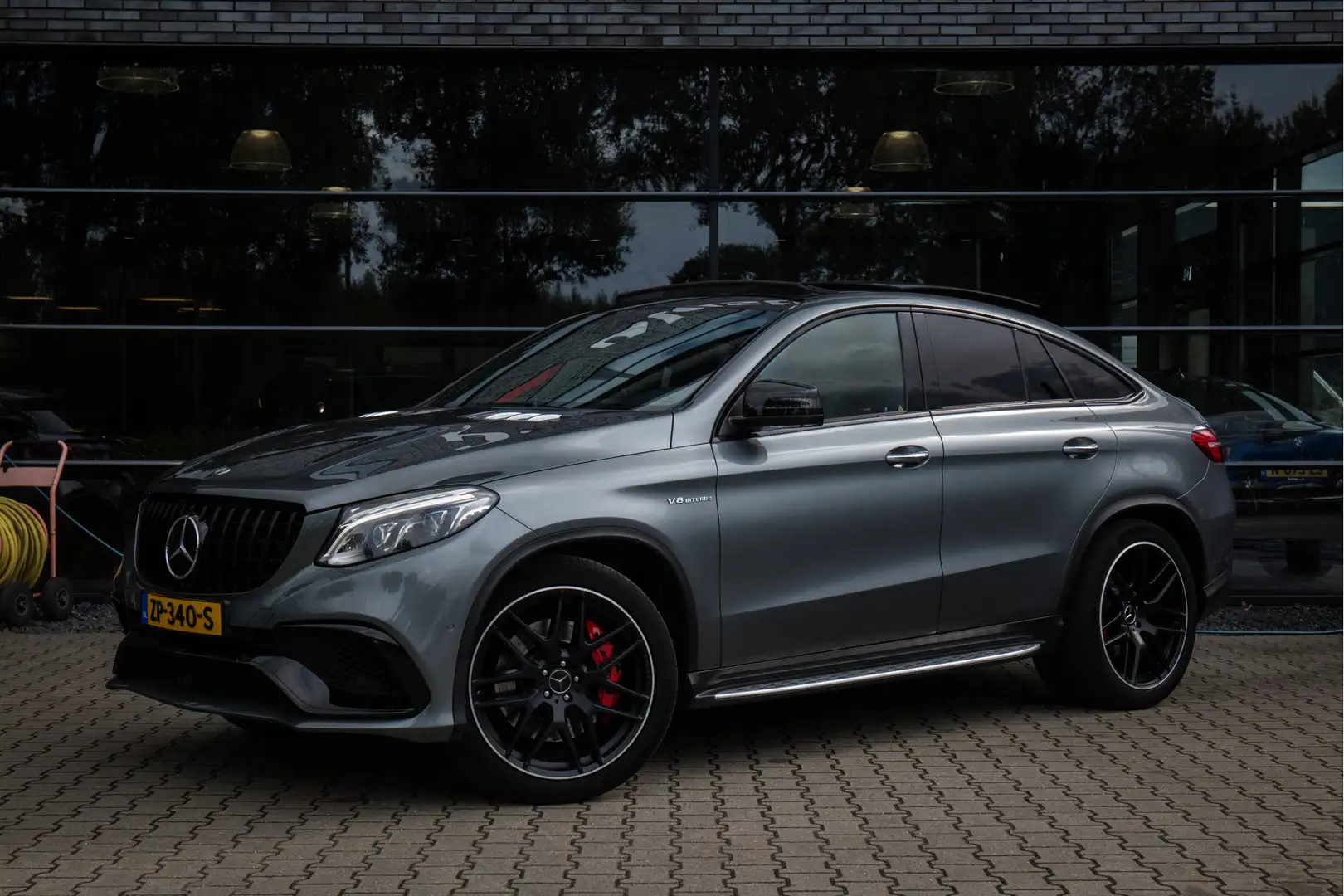Mercedes-Benz GLE 63 AMG Coupé S 4MATIC , Pano dak, Adap. Cruise, Trekhaak, Grijs - 2