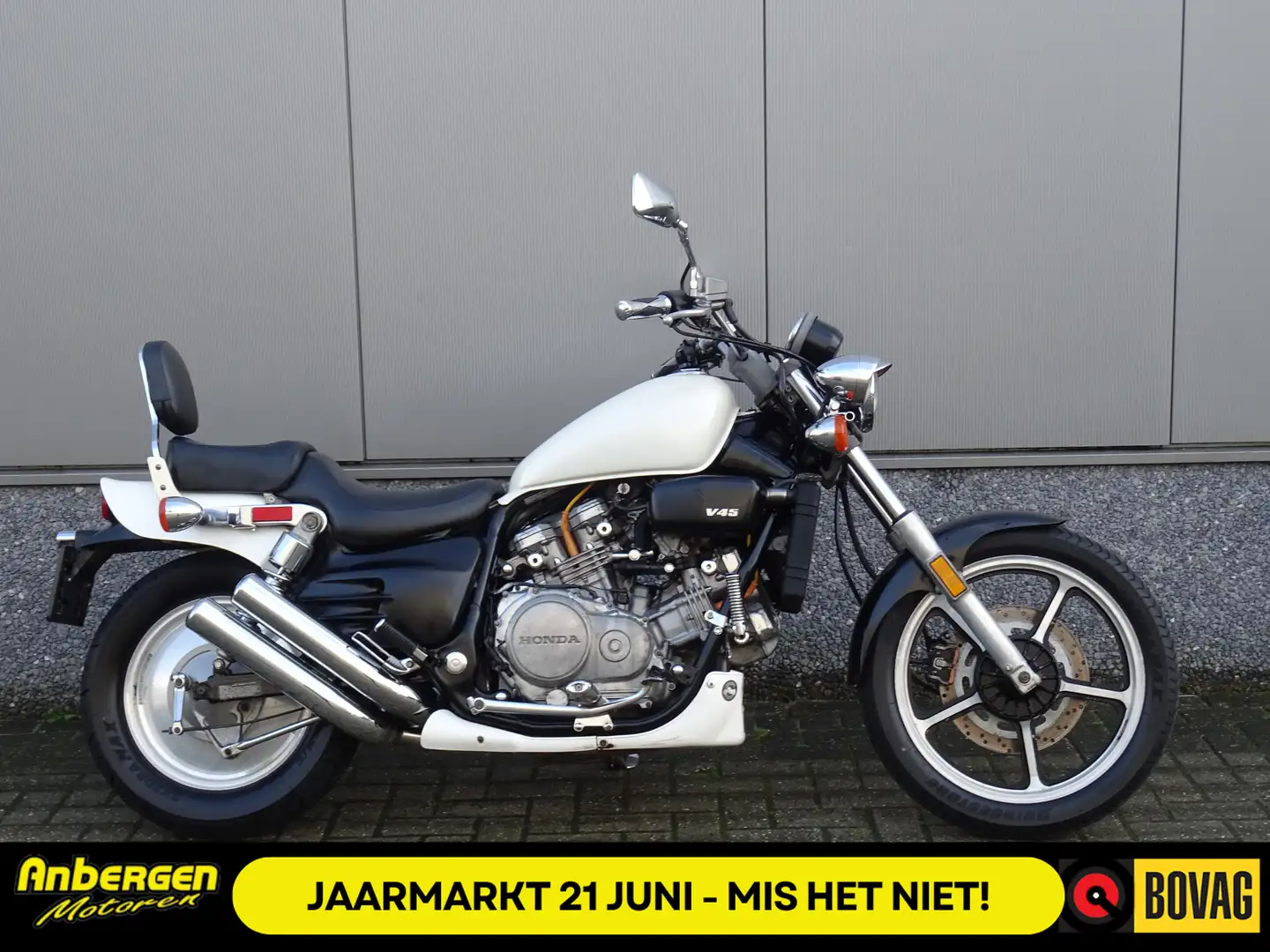 Honda VF 750 F SUPER MAGNA Alb - 1