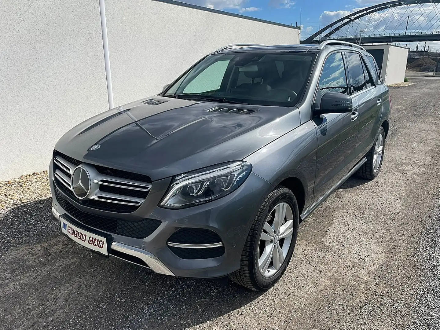 Mercedes-Benz GLE 500 4MATIC  4MATIC Gris - 1