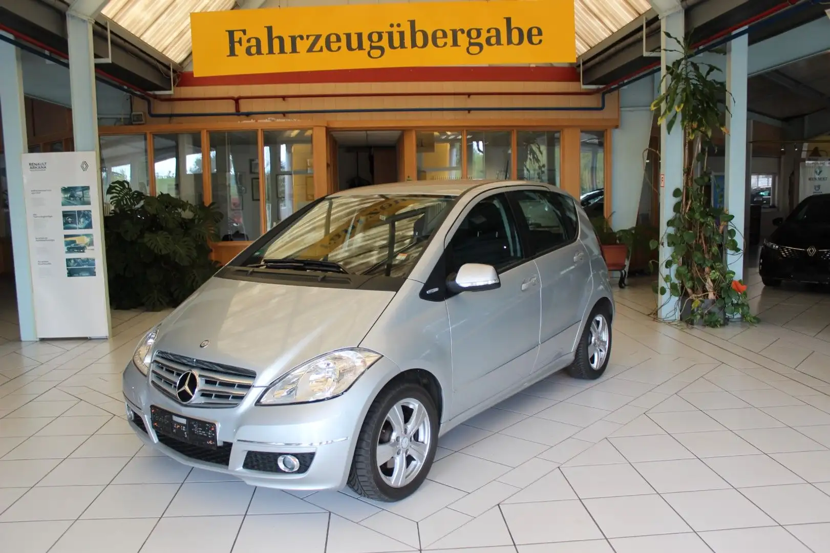 Mercedes-Benz A 180 A -Klasse A 180 Silber - 2