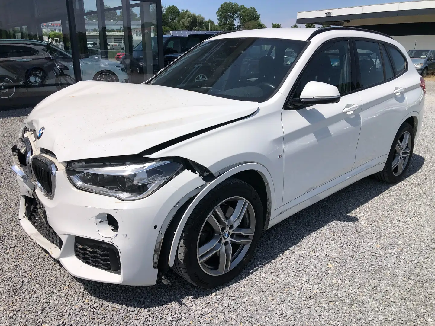 BMW X1 xDrive 20 d M Sport Weiß - 1