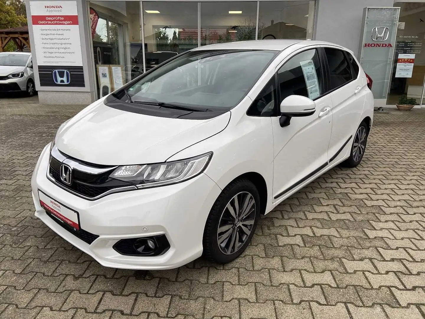 Honda Jazz 1.3 Automatik Elegance Navigation Wit - 2