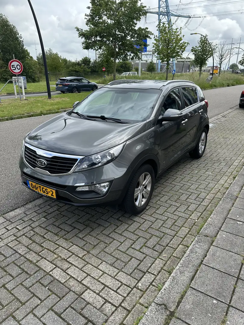 Kia Sportage 1.6 GDI X-ecutive + Grijs - 2
