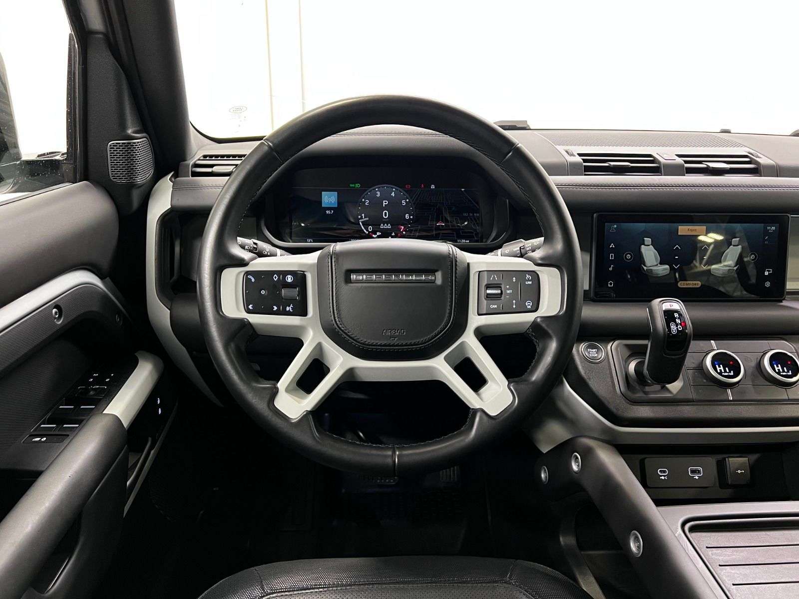 2024 Land Rover Defender X-DYNAMIC SE | LOW KM | COMFORT PKG thumb 15