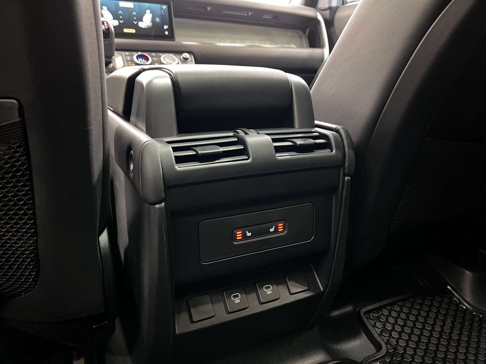 2024 Land Rover Defender X-DYNAMIC SE | LOW KM | COMFORT PKG thumb 23