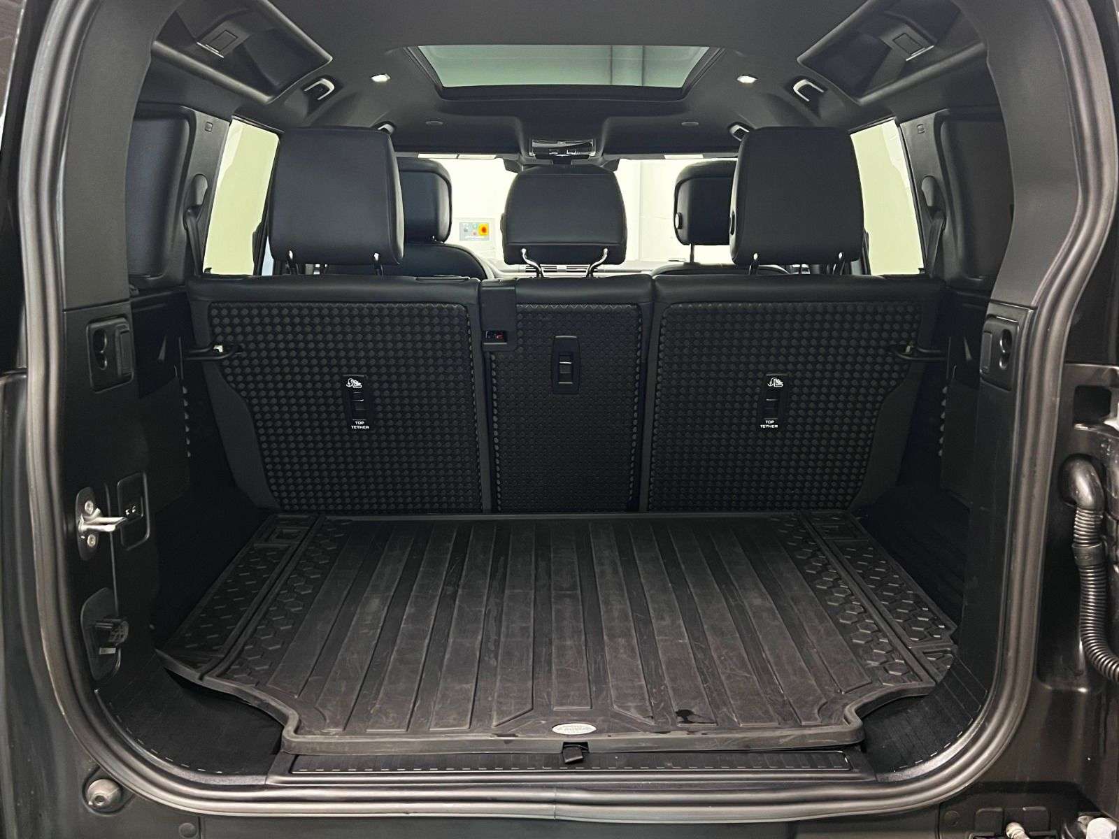 2024 Land Rover Defender X-DYNAMIC SE | LOW KM | COMFORT PKG thumb 36
