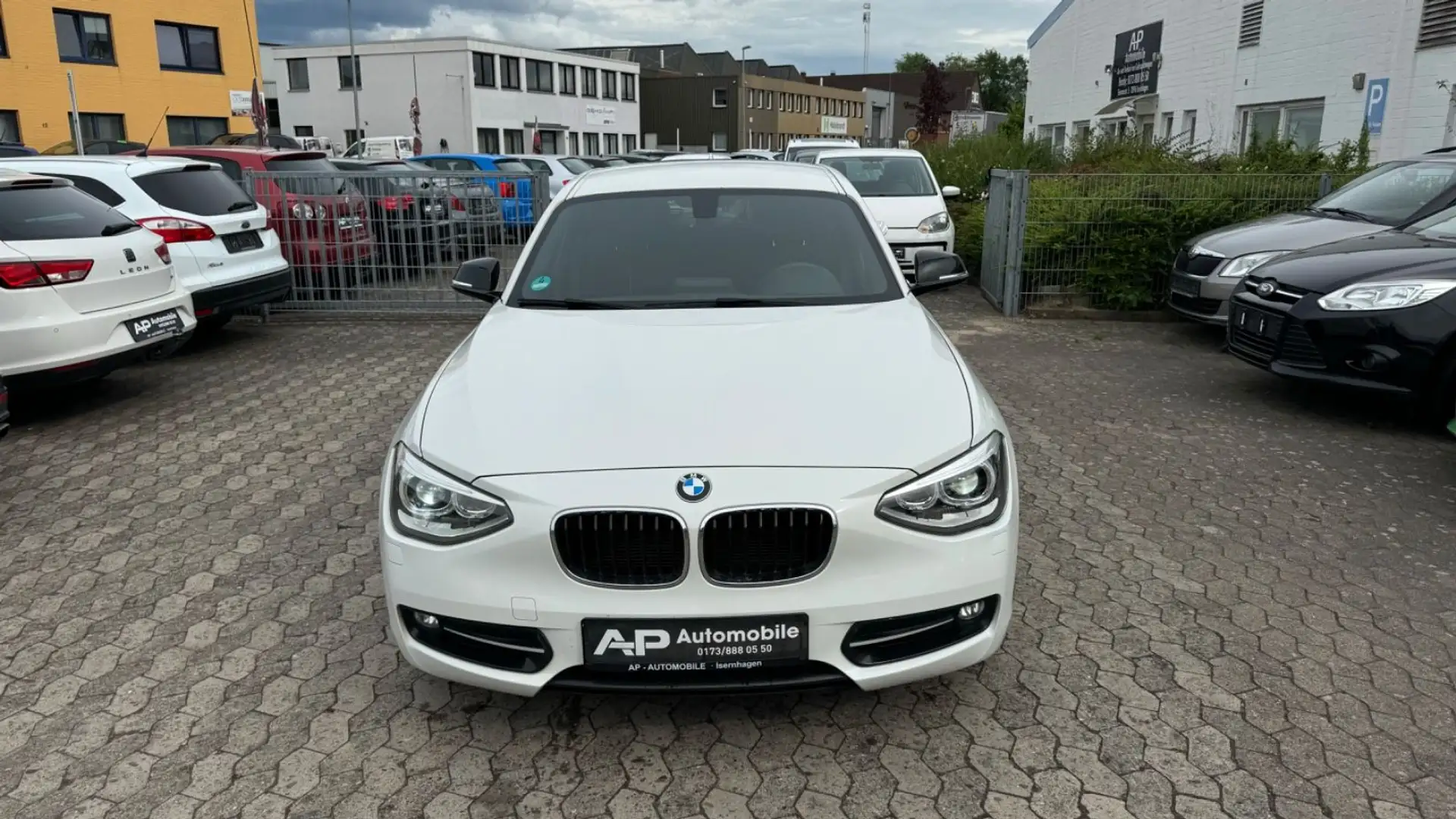 BMW 114 Baureihe 1 Lim. 5-trg. 114 i Tüv&Au 05/2026 Bílá - 2
