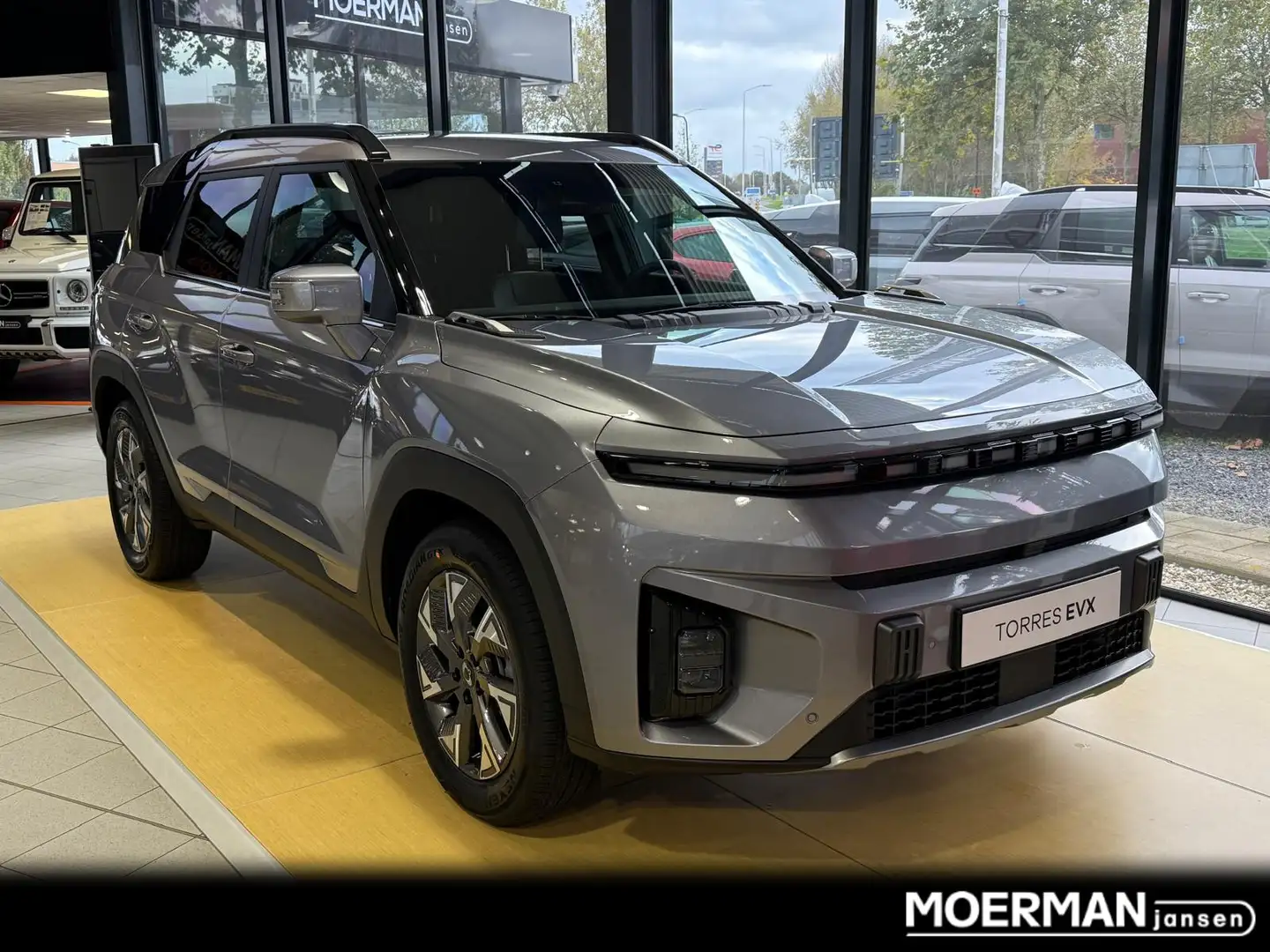 KGM Torres EVX Platinum 73.4 kWh / Nieuw uit voorraad / 100% Gris - 1