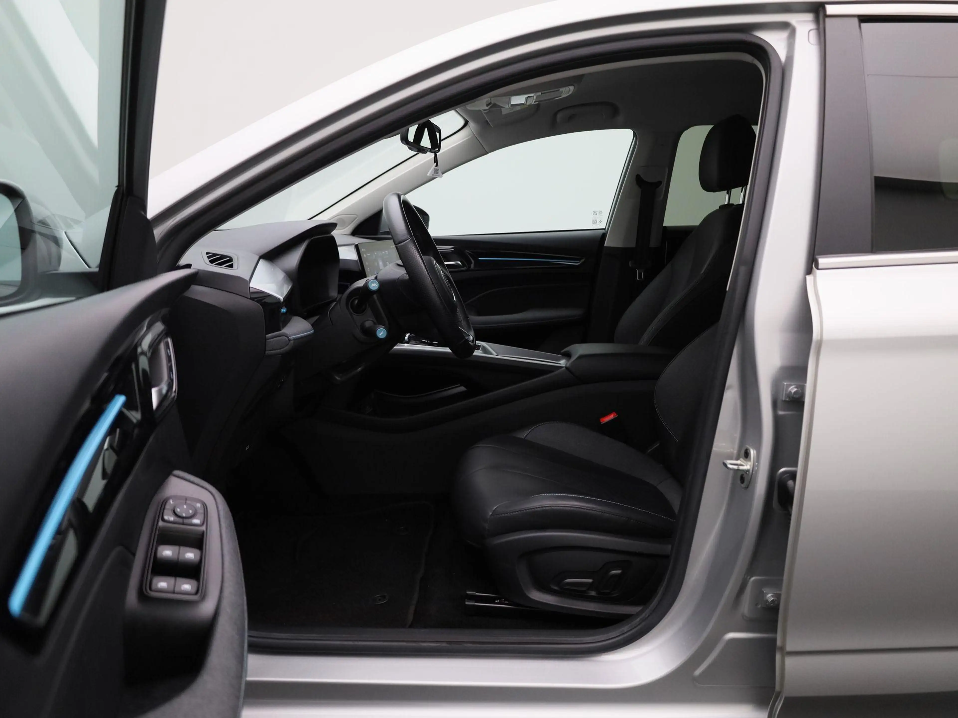MG MG5 Electric Long Range Luxury 61 kWh — photo 9