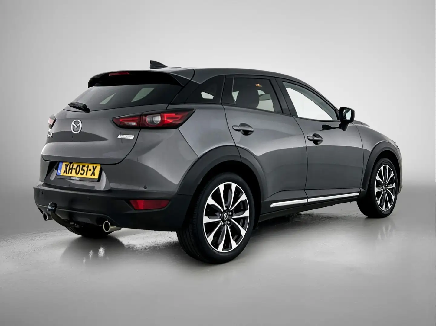 Mazda CX-3 2.0 SkyActiv-G 120 SkyLease GT Grau - 2