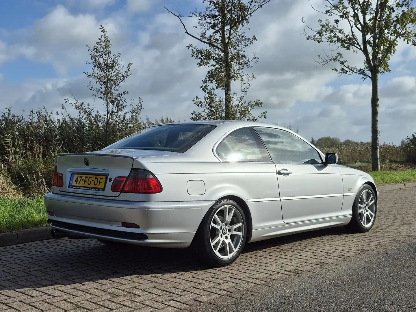 BMW 330 320Ci Executive Zilver - 2