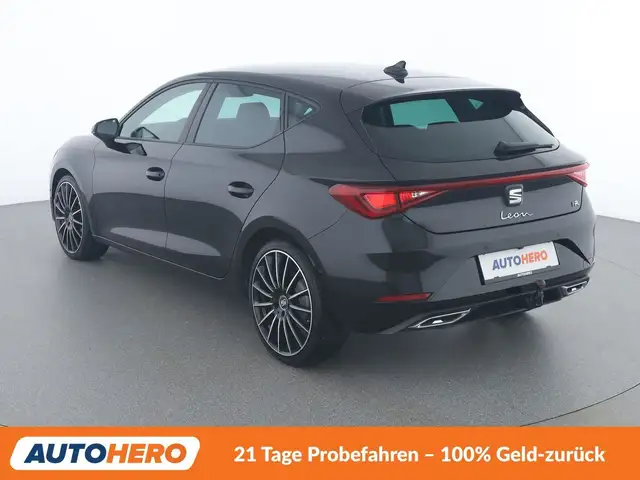 SEAT Leon view 4