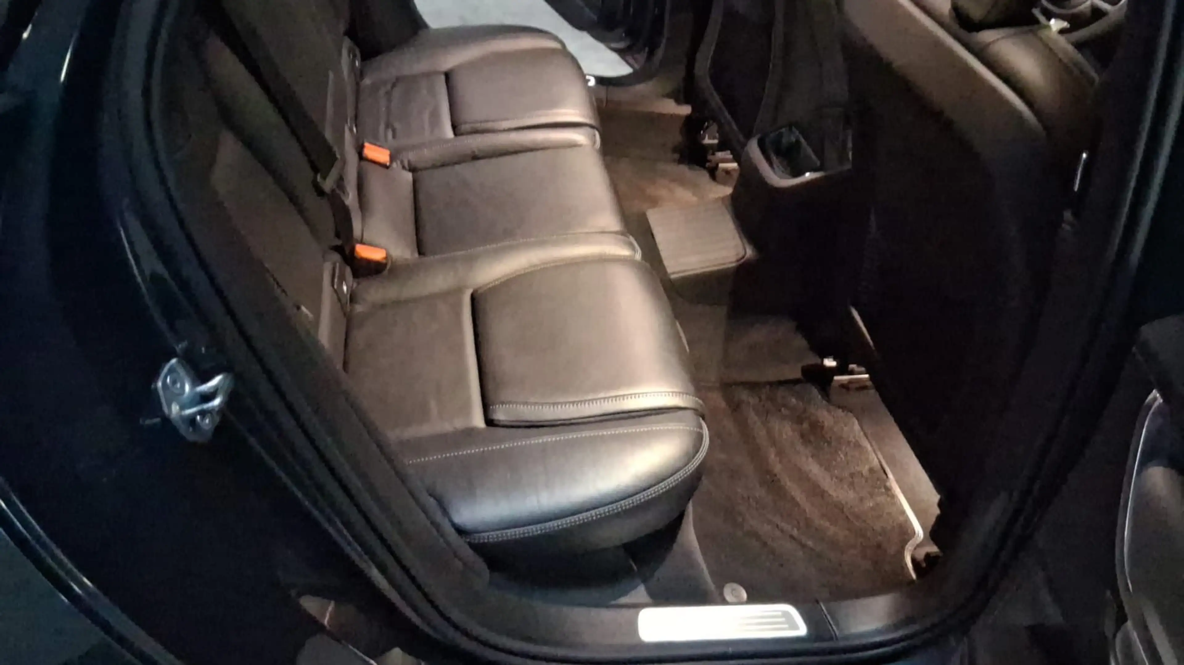Volvo V90 Kombi R Design Recharge Plug-In Hybrid AWD — photo 12