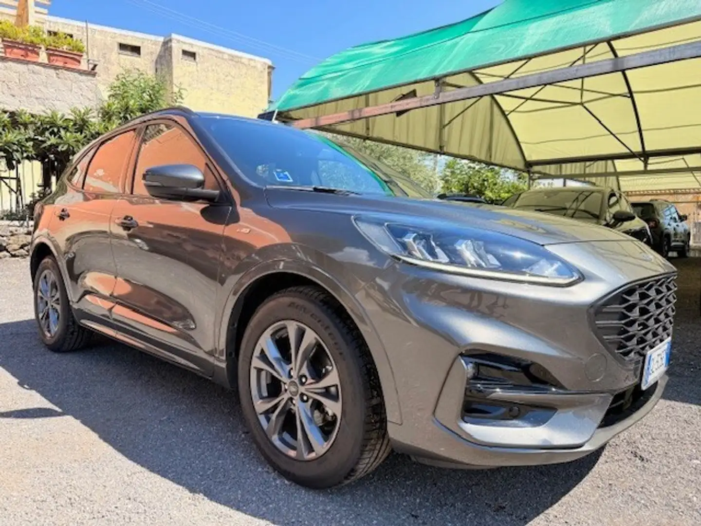 Ford Kuga Kuga 1.5 EcoBlue 120 CV aut. 2WD ST-Line Gris - 1