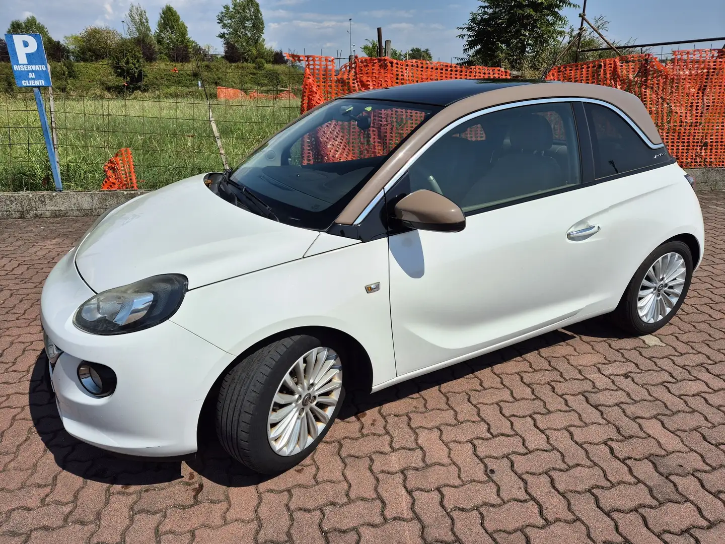 Opel Adam 1.2 Glam 70cv - 1