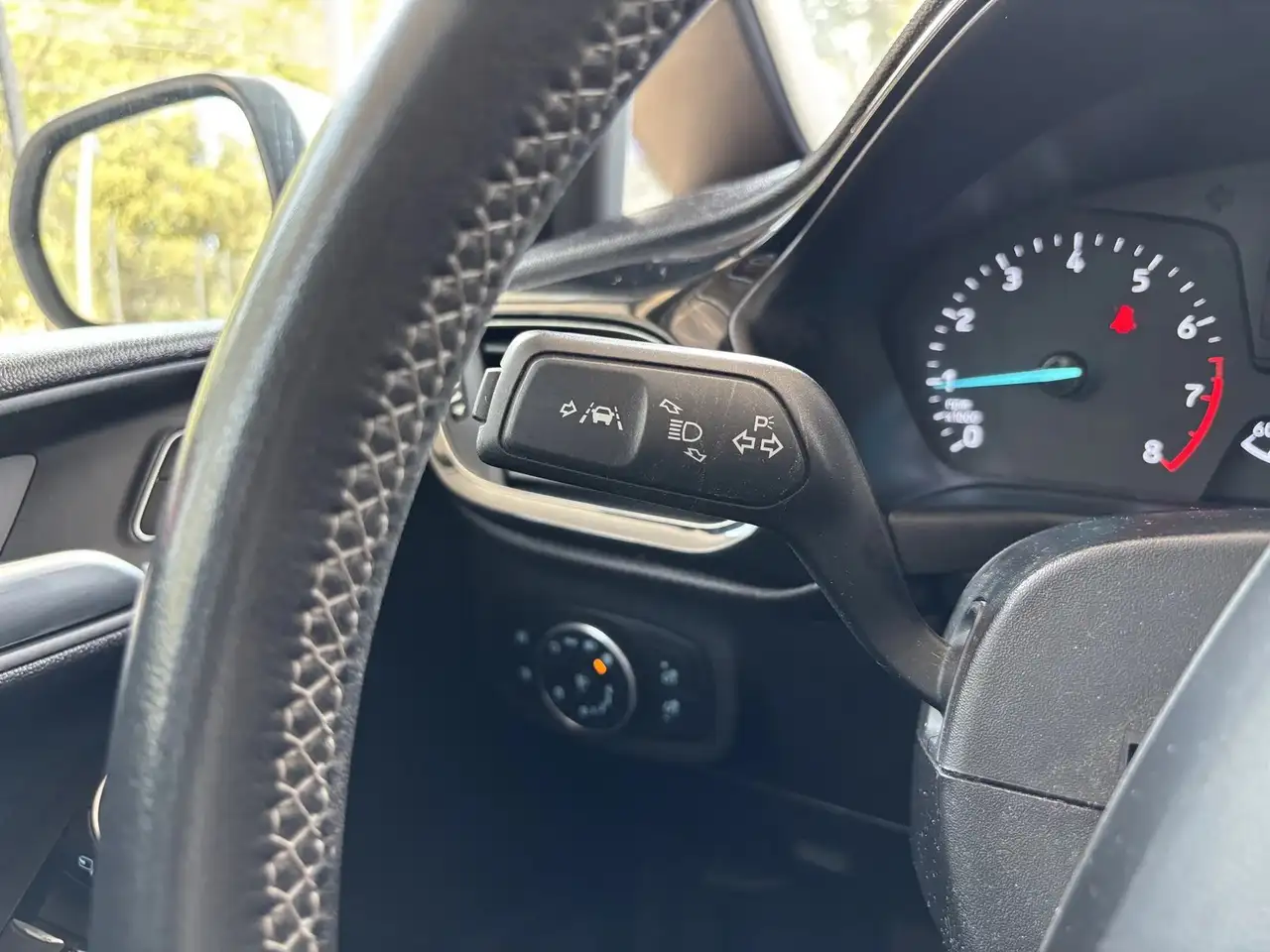 Ford Fiesta 3 portes — photo 31