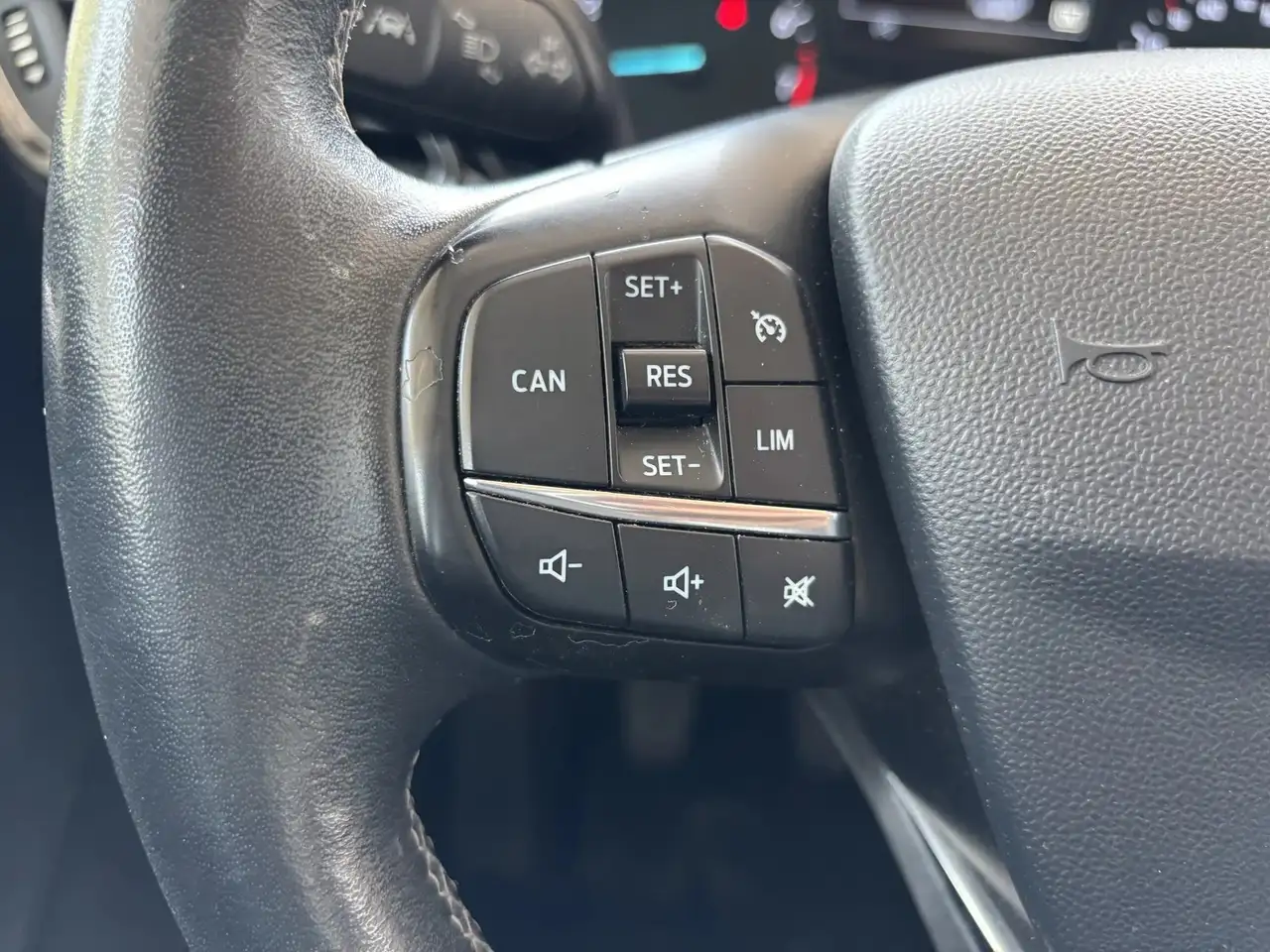 Ford Fiesta 3 portes — photo 29